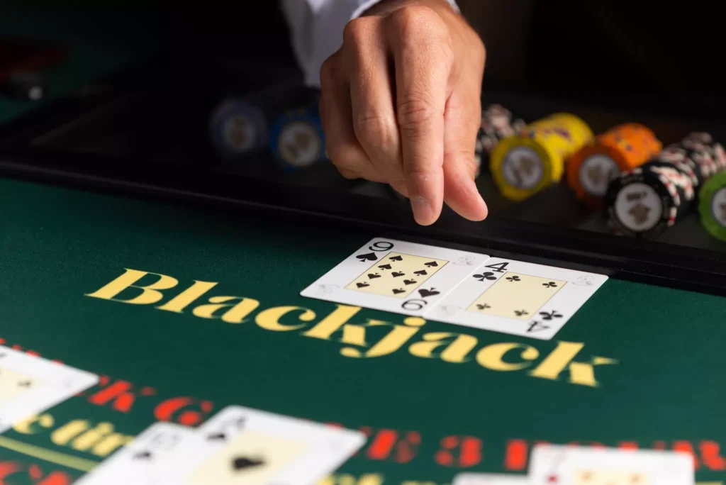 L'histoire du tableau blackjack : des origines à nos jours